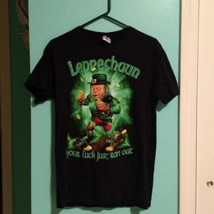 💜SOLD💜 Leprechaun T-shirt 🍀